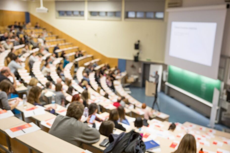 Studenten im Hörsaal